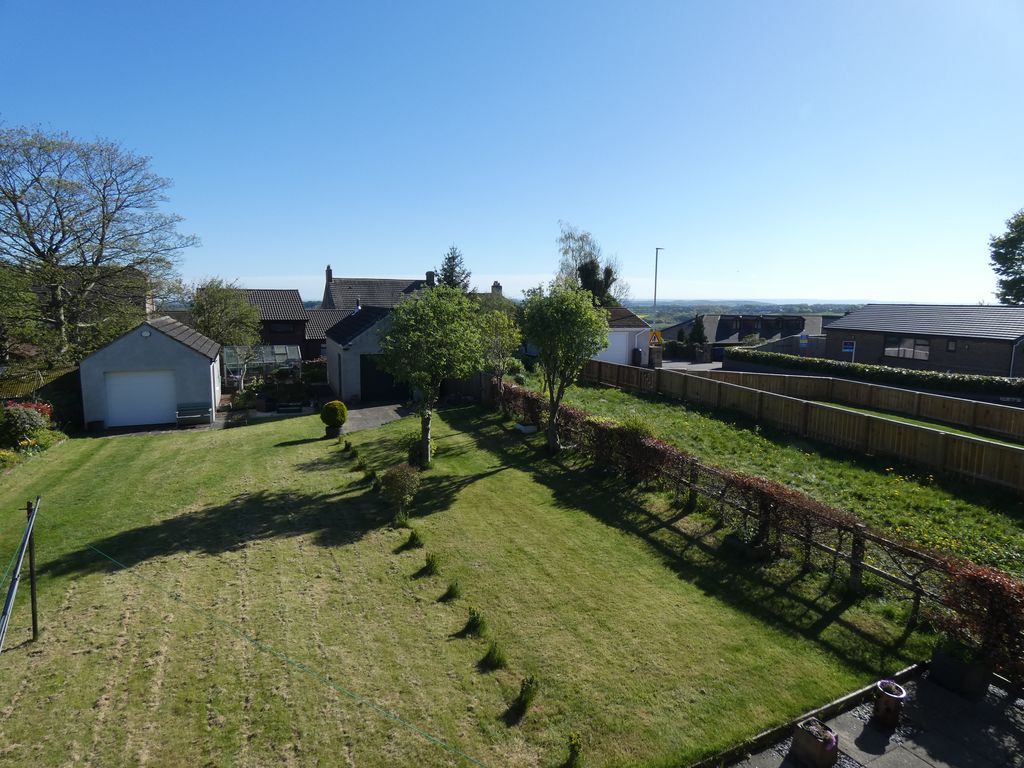 Front Garden View- click for photo gallery